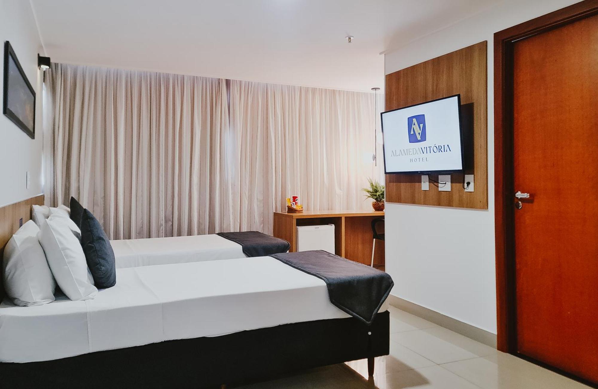 Alameda Vitoria Hotel Экстерьер фото